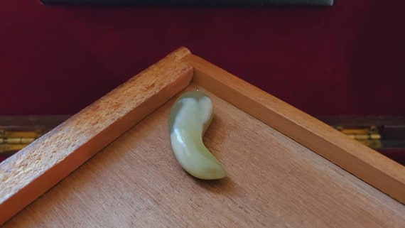 Vintage Hand Carved Jade Horn Pendant - image 1