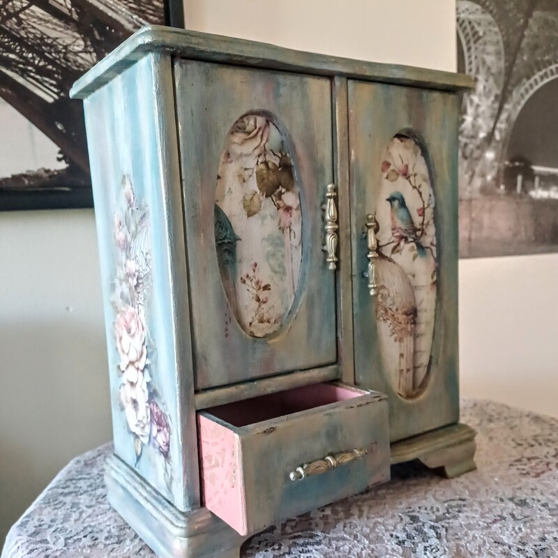 Hand Painted Keepsake / Jewelry Box
