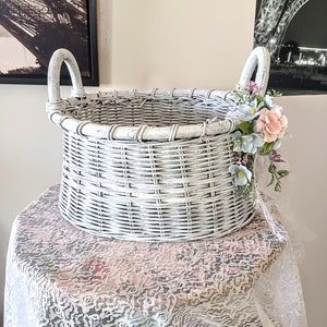 White basket, round basket, embellished, storage basket, blankets, throws, magazines, books, shabby n chic, cottage, large round basket image 8