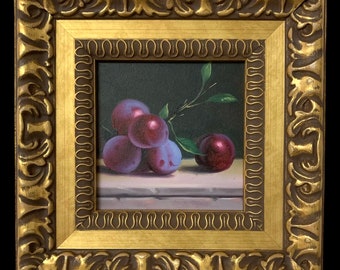 Nouvelle peinture à l'huile miniature originale nature morte prunes de fruits avec cadre en bois italien.