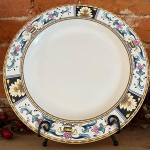 Vintage Savoir Vivre Florentina 8.25&quot; Plate | 1990s Stoneware Salad or Dessert Plate | Microwave, Oven, Dishwasher Safe | Minimalist Vintage