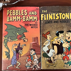 Vintage Flintstones Bücher Set (2) | 1960er Jahre Hanna-Barbera Taschenbücher | Kieselsteine und Bamm-Bamm & Witze und Rätsel