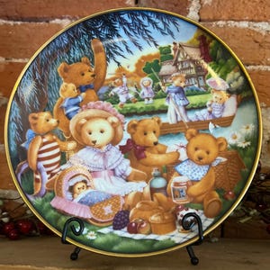 Vintage Franklin Mint Teddy Bear Picnic Plate | Carol Lawson Collector’s Edition | Limited Edition Porcelain Decor