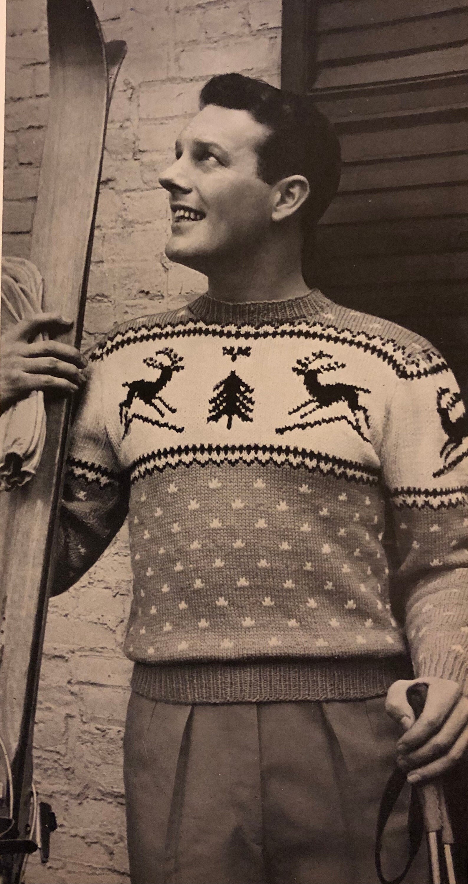 Mens Reindeer Christmas Sweater 