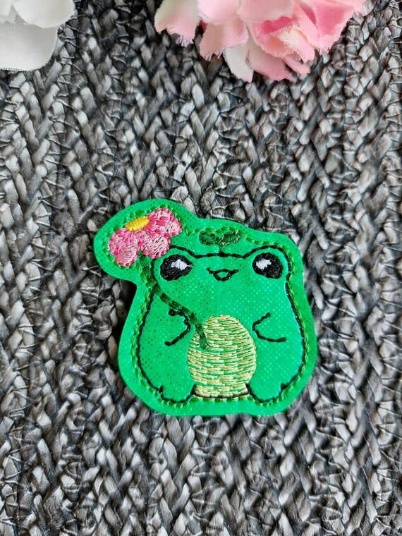 Frog Feltie Embroidered on Vinyl Perfect for Hair Bows