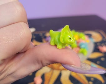 Resin Triceratops Cabochons: Mini Dinosaur Charms, Slime Accessories (10pc Set)