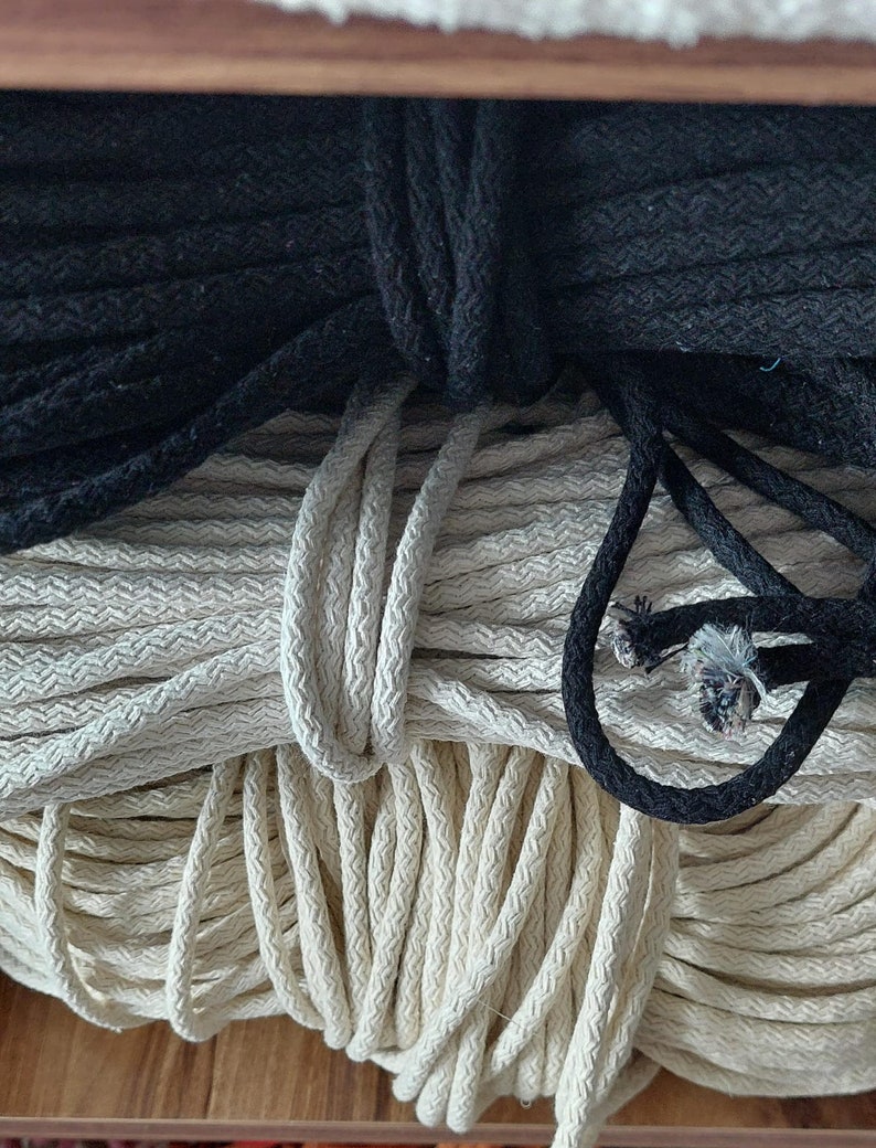 Borsa in cotone giallo e bianco,Borsa da donna a mano,Colorata all'uncinetto,Fatto a mano,Lusso,Borsa lavorata a mano,Borsa a mano a tracolla,Borsa in filato,Regalo Festa della mamma immagine 5