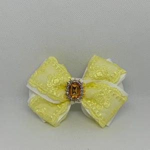 Yellow hair bow