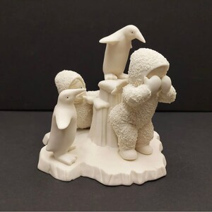 Vintage Dept 56 Snowbabies "You Can't Find Me", Retired 1996, 2 Snowbabies, 2 Penquins, Collectable