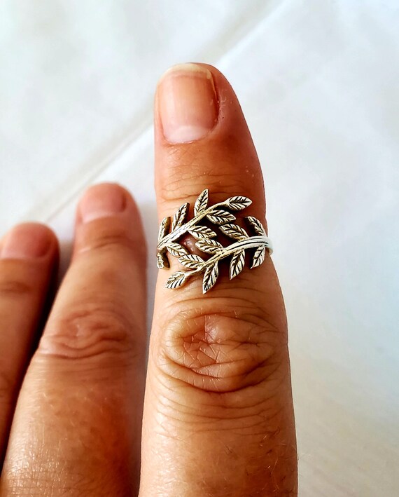 925 Sterling Silver Laurel Leaf Ring and Diamond … - image 5