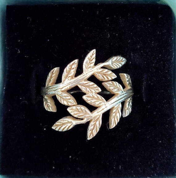 925 Sterling Silver Laurel Leaf Ring and Diamond … - image 3