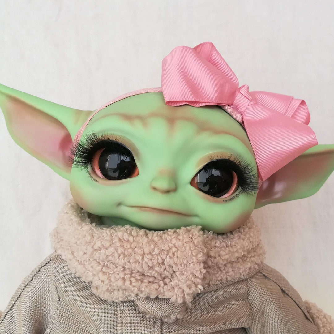 CUSTOM ORDER poupée bébé Yoda renaître peinte dans la couleur de votre  choix, bébé Yoda renaît, poupée Grogu cadeau personnalisable, le  Mandalorien -  France