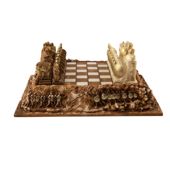 Chess Set in Black with World Map – ANTORINI®