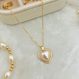 Heart Pearl Necklace, Pearl Necklace, 18k Gold Filled Heart Necklace, Pearl Jewelry, Heart Jewelry, Gift for Grandma, Anniversary Gift