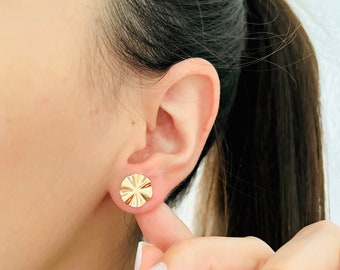 Hammered Gold Earrings, Circle Earrings, Gold Disc Earrings, 18k Gold Filled Studs, Geometric Earrings, Abstract Earrings