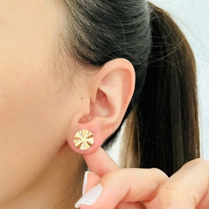 Hammered Gold Earrings, Circle Earrings, Gold Disc Earrings, 18k Gold Filled Studs, Geometric Earrings, Abstract Earrings