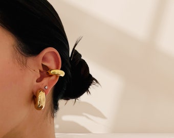 Chunky Gold Ear Cuff, Ear Cuff No Piercing, Gold Hoop Ear Cuff, Bold Ear Wrap, Gold Filled Ear Cuff, Conch Ear Wrap