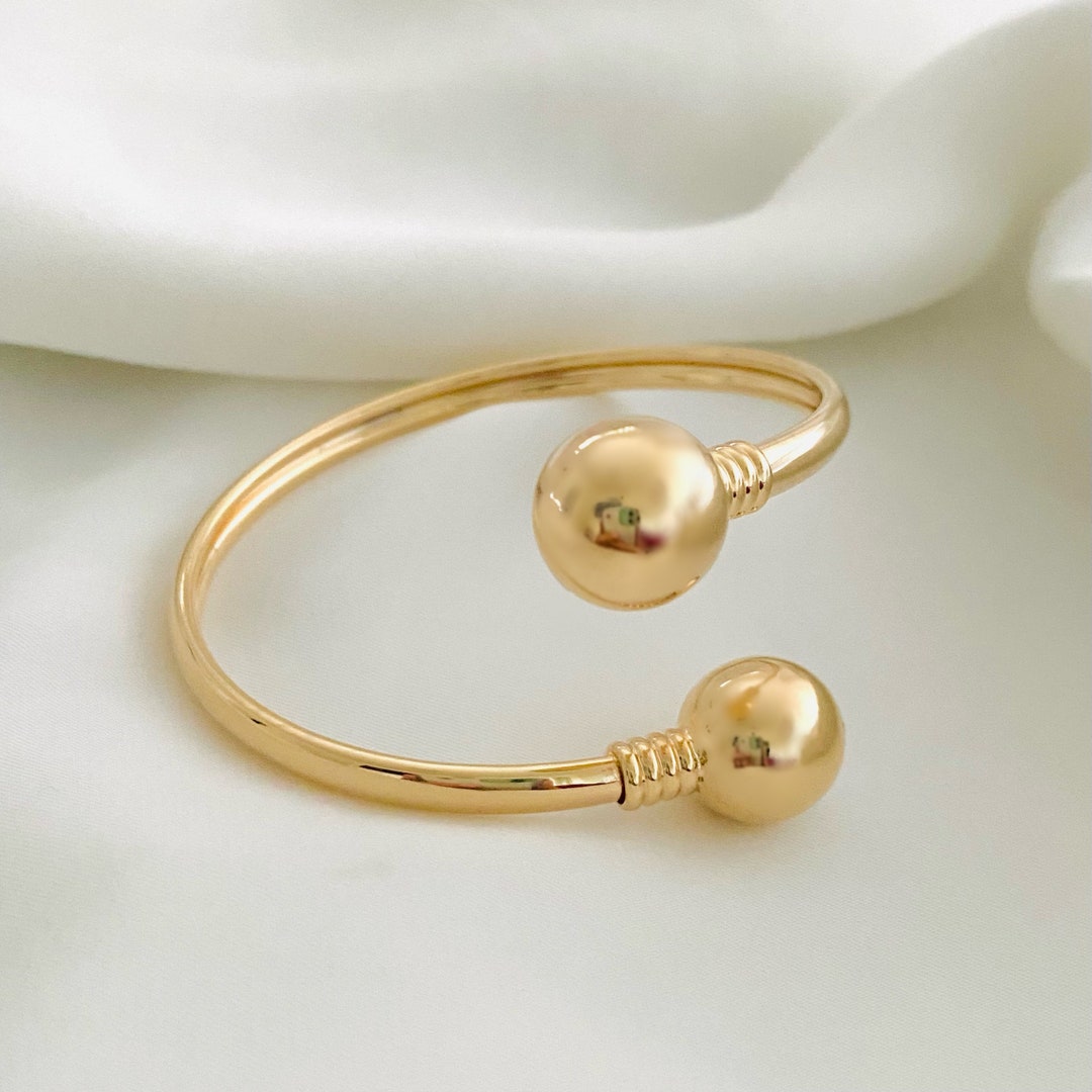 vintage Italy◯ball end open gold bangle◯ Vintage 14kt Yellow Gold Ball Cap End Bypass Open Cuff