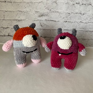 Handgemaakte gehaakte schattige kleine pluche monsters voor Halloween