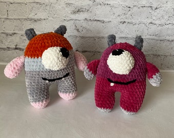 Handmade Crochet Plush Monster Toy, Soft Plushie, Halloween Decor
