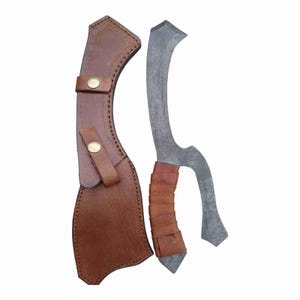 Handmade Klingon Mek&#39;leth Forged Artistic Rendition Carbon Steel Knife Leather