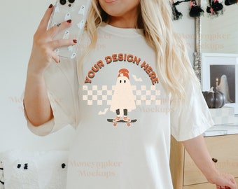 Halloween-mockup ivoor comfortkleuren C1717-mockup | Mockup comfortkleuren | Mockup Halloween-shirt | Mockup oversized shirt | Herfstmodel