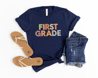 1. Klasse Lehrer Shirt, 1. Klasse Lehrer, Süßes Lehrer T-Shirt, Schulklasse Shirt, Erste Klasse Team, Elementary Teacher Geschenk, Zurück zur Schule