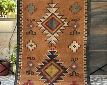 Southwestern Kilim Rug: Made of Wool & Jute, Flatweave Handwoven Moroccan Tribal Design , Traditional Home