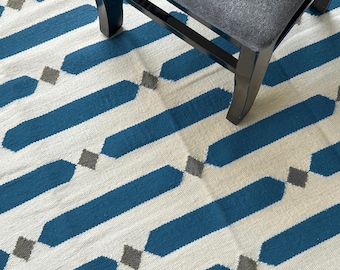 Alfombra de lana azul y blanca: Alfombra escandinava de rayas geométricas estilo boho - Alfombra moderna suave tejida a mano