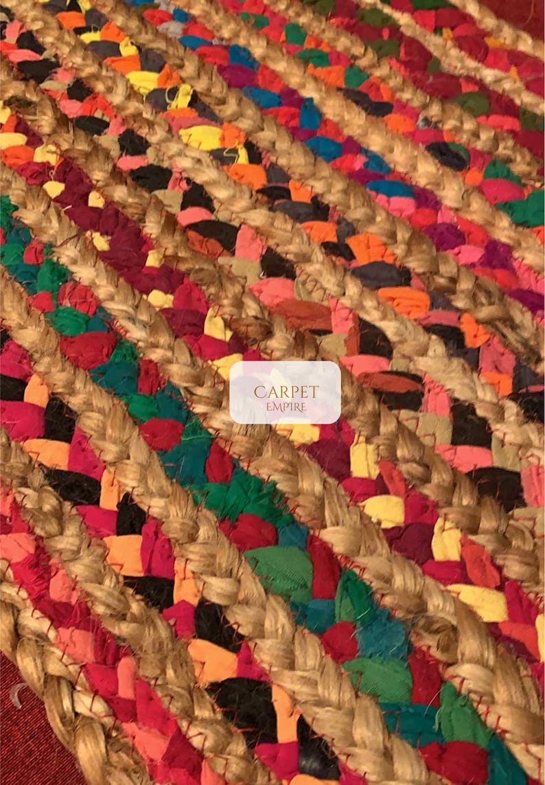 Rustic and cheerful jute runner for console tables, woven with multicolor fabric for an eclectic touch

Artisan-crafted chindi jute runner with natural materials and vibrant colors, perfect for festive tablescapes