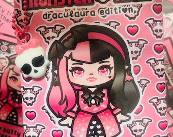 Sobre de productos de Draculaura, chica monstruosa, papelería kawaii