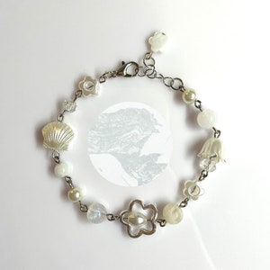 Wave to Earth Handmade Bracelet | White | Beaded Charm Bracelet | Y2K Bracelet | Y2K Jewelry
