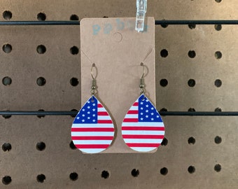 Boucles d’oreilles drapeau américain, boucles d’oreilles lacrymales drapeau américain, boucles d’oreilles drapeau, boucles d’oreilles rouges blanches et bleues