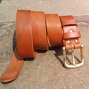 Men&#39;s Leather Belt Handmade | Italian Veg Tan Leather | Brass Buckle | Jeans and Pants Belt | Gift for Him