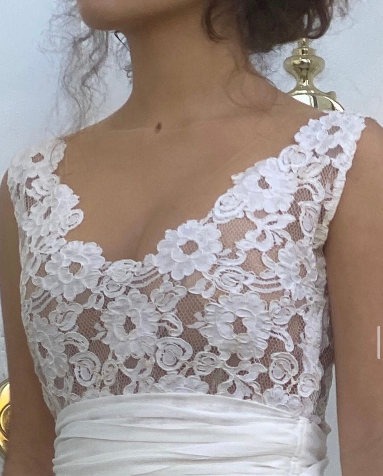 low cut flowy dresses