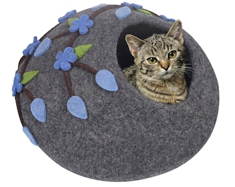 Cat Cave Bed~ Handmade Eco Friendly Natural Felted Merino Wool~ Warm and Cozy Beds for Cats and Kittens~ Bonus Felt Wool Ball (Grey, Flower)