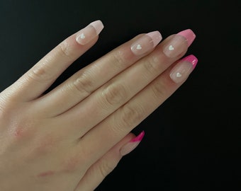 Press on nails|Valentines’s Day|Press ons|Nails|Gel Nails|Fake Nails|French tip Nails|Heart Nails|Valentine’s Day|Nails|False Nails