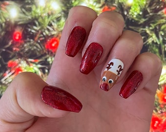 Press on nails|Christmas nails|Christmas themed nails|Reindeer Nails|Holiday Nails|Winter Nails|Press ons|Winter holiday nails|Gel nails