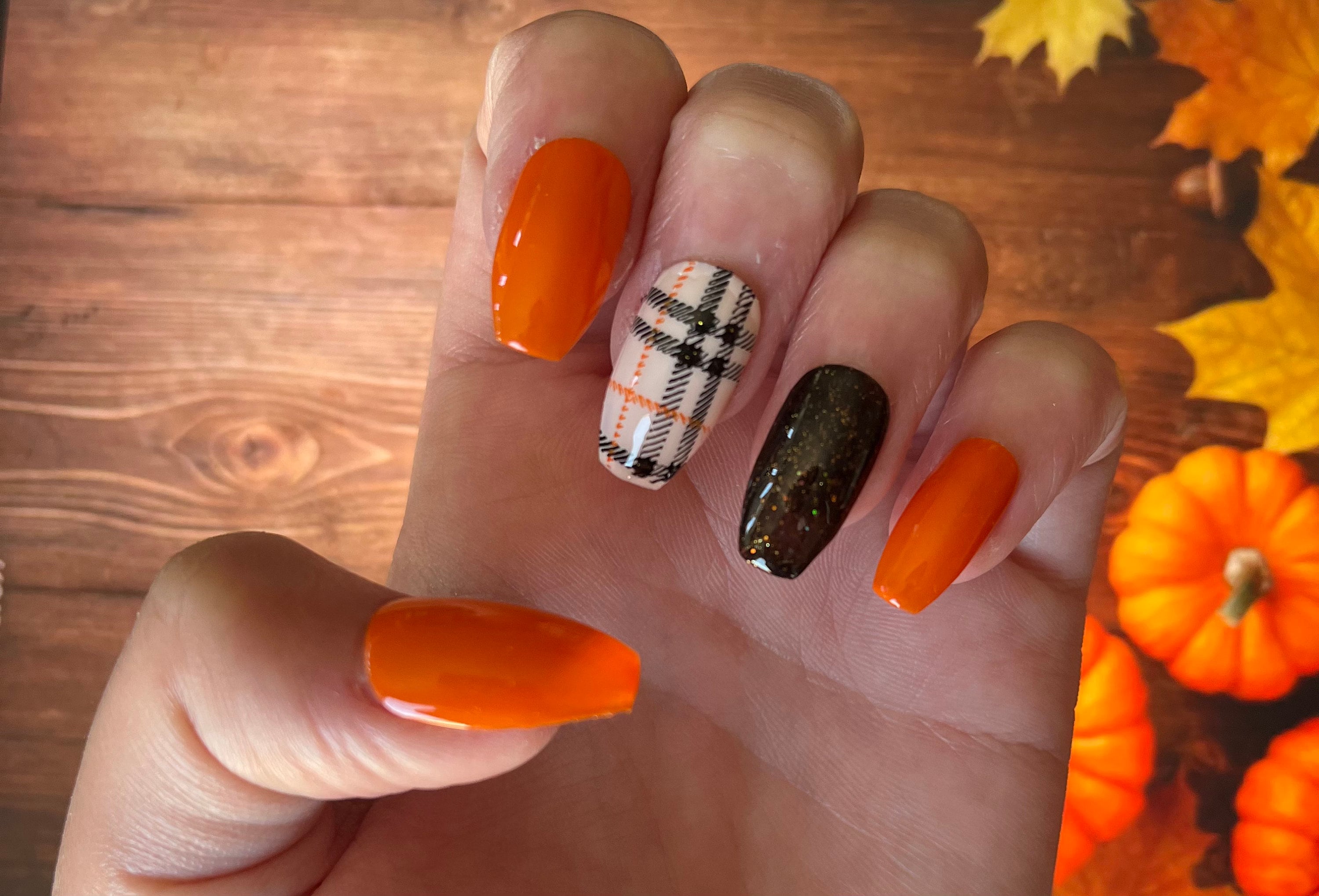 Plaid Fake Nails - Etsy