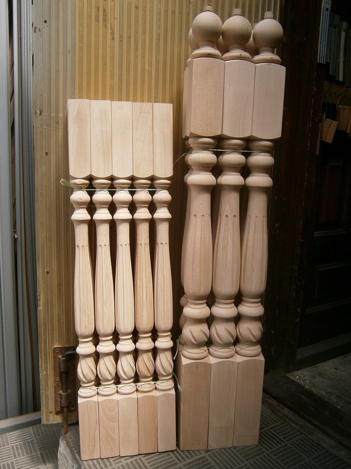Stair Balusters & Newel Posts Graceful Spiral Twist Design Carved