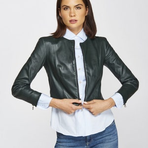 Veste motard courte en cuir d'agneau véritable de haute qualité, femme et fille, coupe ajustée, manches longues, esthétique