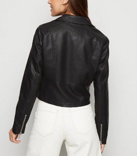 ラムスキンレザー クロップド モトバイカージャケット：スリムフィット