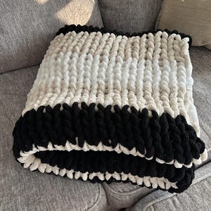 Soft Striped Handmade Chunky Knit Blanket