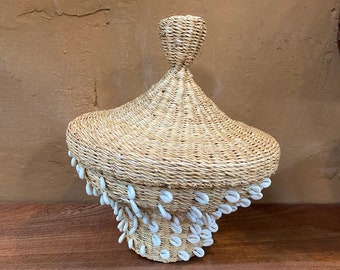 Hand woven storage basket with lid, home decor woven bowls, natural straw basket, decorative straw bowl