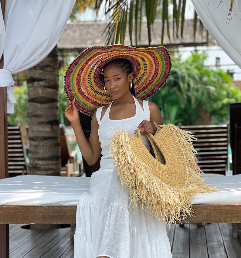 ZULU handwoven beach bag image 9