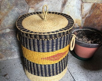 Laundry basket with lid, Storage basket, Woven basket, Woven hamper, Bolga basket, African woven hamper