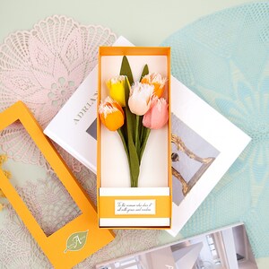 Confezione regalo fiore / Tulipani / Regalo messaggio personalizzato / Fiori primaverili / Bouquet fatto a mano / Fiori di tulipano di carta / Disposizione floreale