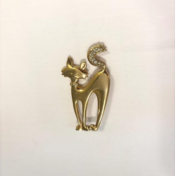Arched Cat Brooch Gold Tone Brooch