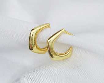 Minimalist Small Hoop Earrings in Sterling Silver, Gold/Silver