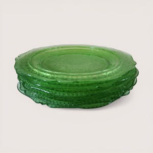 Vintage Federal Glass Green Uranium Depression Glass Plates: Patrician Spoke Pattern - Set of 6, CHIPPED